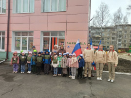 «Зарница» - игра смелых, ловких и дружных! «Зарница» - игра смелых, ловких и дружных!.