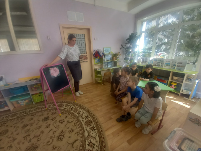 Занятие по финансовой грамотности на тему - «Отложи, и что хочешь купи» Занятие по финансовой грамотности на тему - «Отложи, и что хочешь купи».